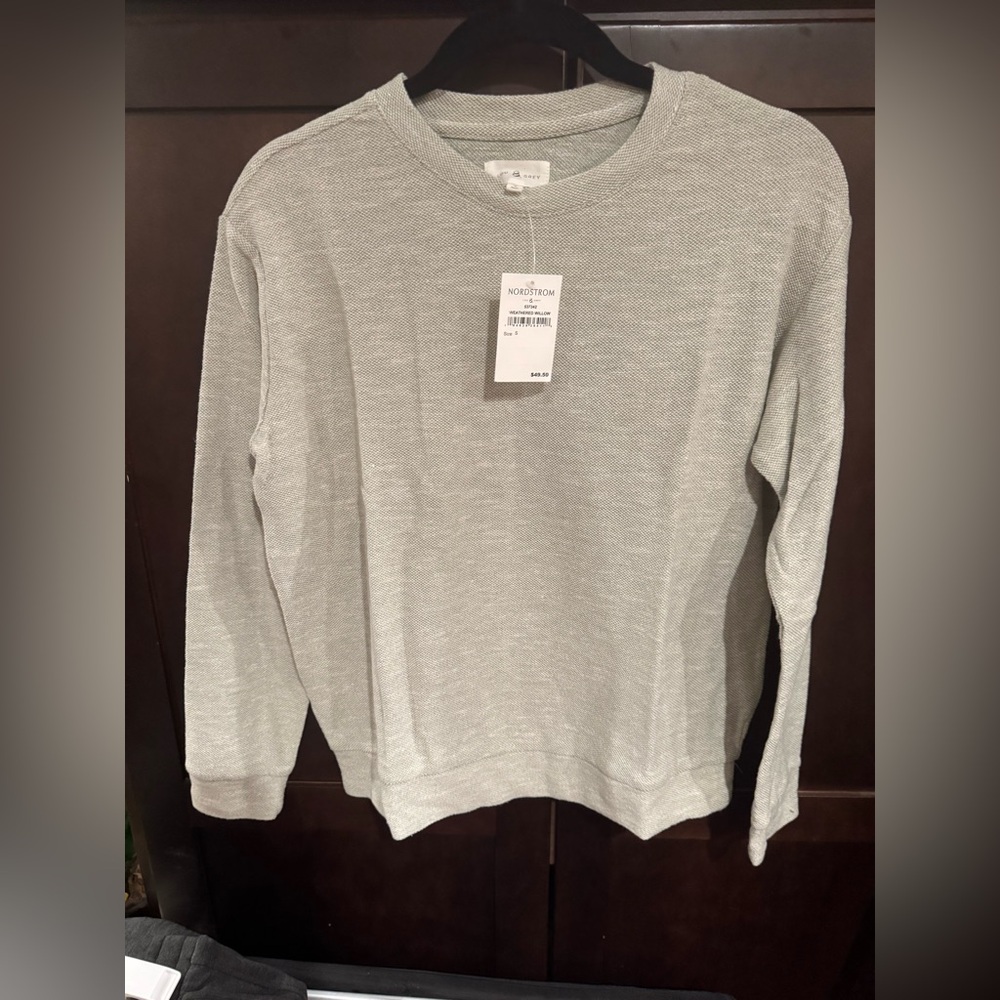 Lou & Grey Light green sweatshirt top  NWT